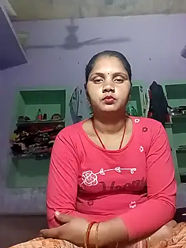 Snapshot of Divya_Chandok chatting on 3, 3, 2025 Divya Chandok online show from 3, 3, 2025