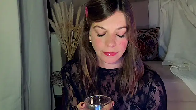 Snapshot of Rosemarie_Blu chatting on 10, 5, 2026 Rosemarie Blu online show from 10, 5, 2026