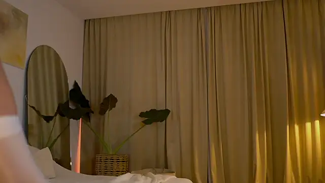 Snapshot of nadia_bliss chatting on 13, 9, 2025 nadia bliss online show from 13, 9, 2025