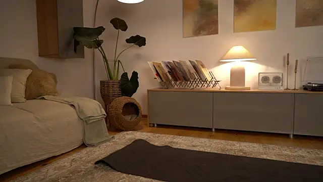 Snapshot of nadia_bliss chatting on 30, 11, 2025 nadia bliss online show from 30, 11, 2025