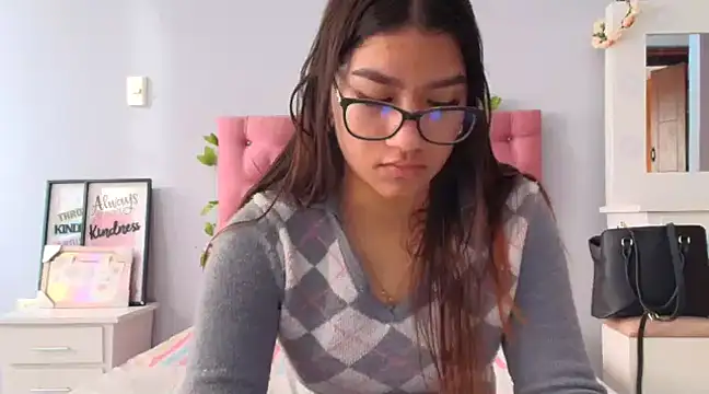 Snapshot of yousweet-Scarett chatting on 10, 3, 2025 yousweet-Scarett online show from 10, 3, 2025