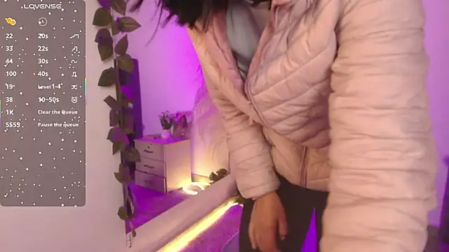 Snapshot of miaoconell chatting on 23, 4, 2026 miaoconell online show from 23, 4, 2026