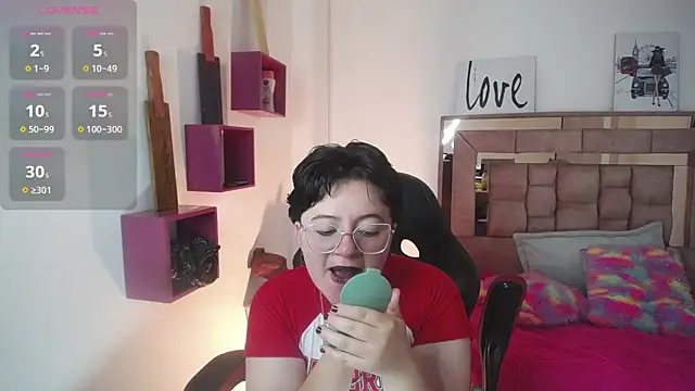 safyka online show from 2, 10, 2025