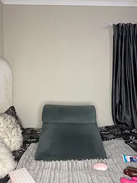 Snapshot of PrincessTamara chatting on 2, 2, 2026 PrincessTamara online show from 2, 2, 2026