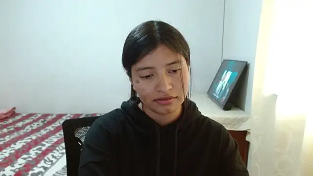 saralo   online show from 4, 4, 2026