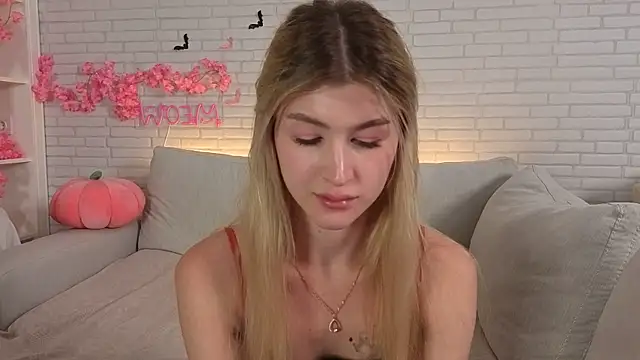 Tessalune  online show from 1, 11, 2025