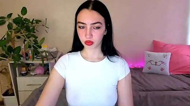 WildKittenX  online show from 29, 5, 2026