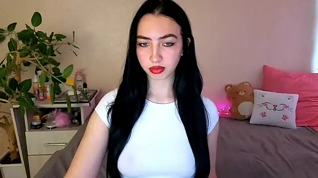 WildKittenX  online show from 31, 5, 2026