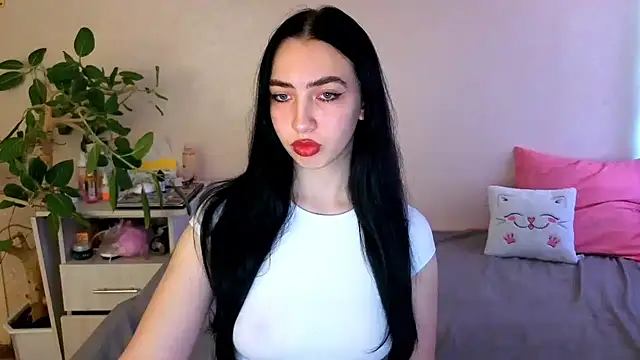 WildKittenX  online show from 1, 6, 2026