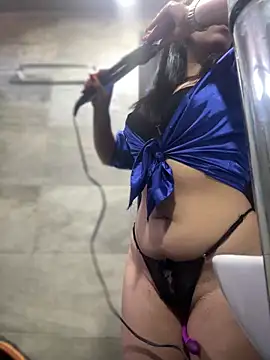 Snapshot of Mila_LS chatting on 23, 9, 2025 Mila LS online show from 23, 9, 2025