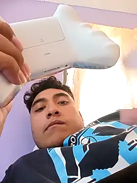 crisssalazar online show from 12, 3, 2025