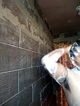 crisssalazar online show from 13, 3, 2025