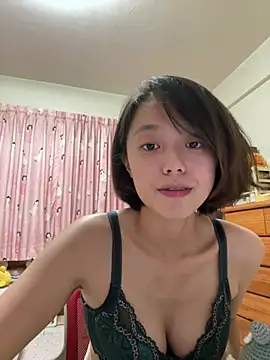 Snapshot of ladypaggy chatting on 9, 4, 2026 ladypaggy online show from 9, 4, 2026