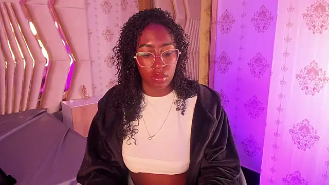 Snapshot of Qeen_blackk chatting on 24, 2, 2026 Qeen blackk online show from 24, 2, 2026