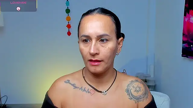 Snapshot of Sara_Charmy chatting on 9, 5, 2026 Sara Charmy online show from 9, 5, 2026