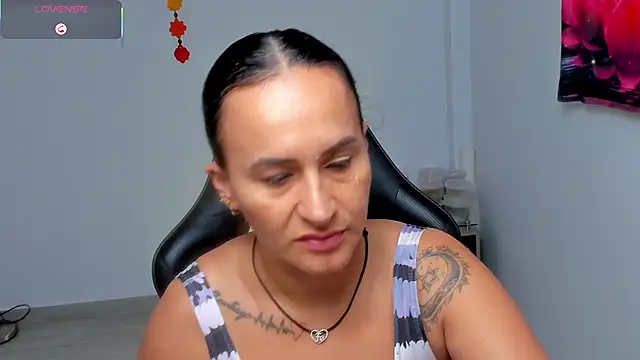 Snapshot of Sara_Charmy chatting on 17, 5, 2026 Sara Charmy online show from 17, 5, 2026