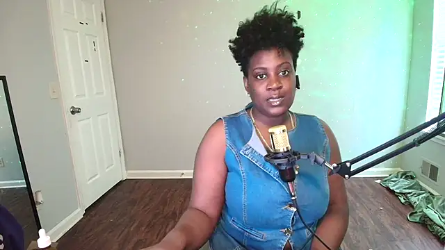 Snapshot of lovelyenigma365 chatting on 17, 3, 2026 lovelyenigma365 online show from 17, 3, 2026