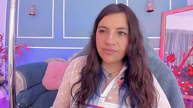 TaraTaylorr online show from 9, 6, 2026
