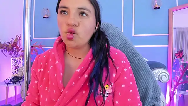 TaraTaylorr online show from 15, 6, 2026