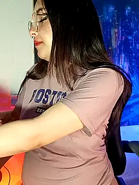 MiaStarts online show from 1, 2, 2026