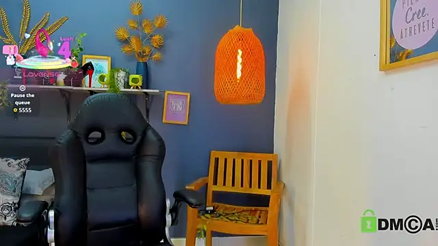 yessila parker online show from 12, 4, 2026