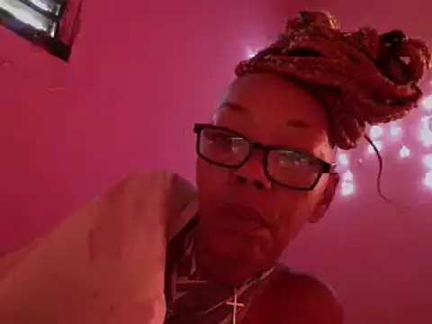 Ladyzee25 online show from 10, 3, 2026