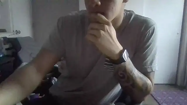 yourpapixulo online show from 27, 2, 2025