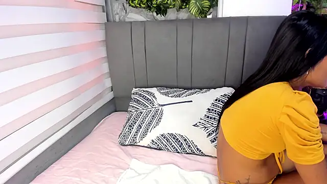 Fernanda liie  online show from 21, 12, 2025