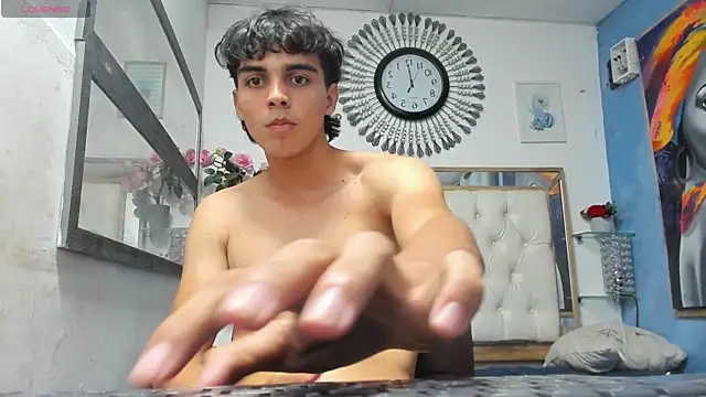 heiker  online show from 11, 3, 2025