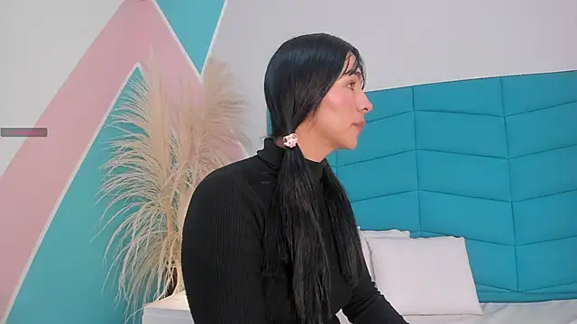 Emilly wilson  online show from 4, 12, 2025