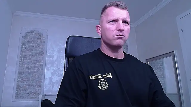 RomeoMalcolm online show from 18, 3, 2025