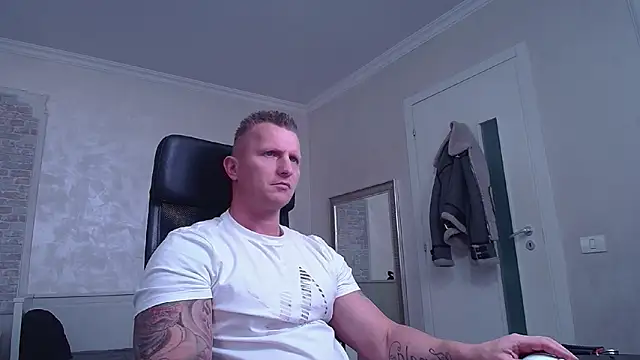 RomeoMalcolm online show from 21, 3, 2025