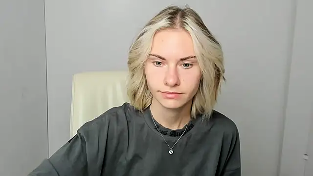 Fiona Night online show from 15, 9, 2025