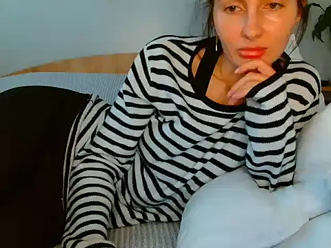 Snapshot of Irina9793 chatting on 1, 5, 2026 Irina9793 online show from 1, 5, 2026