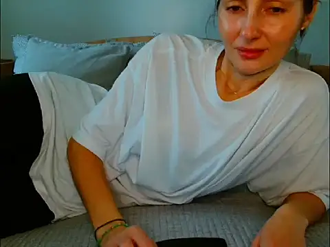 Snapshot of Irina9793 chatting on 12, 5, 2026 Irina9793 online show from 12, 5, 2026