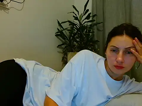 Snapshot of Irina9793 chatting on 16, 6, 2026 Irina9793 online show from 16, 6, 2026