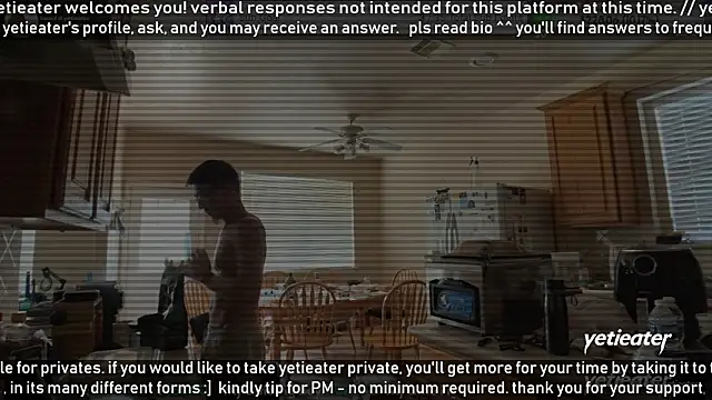 Snapshot of yetieater chatting on 5, 7, 2026 yetieater online show from 5, 7, 2026