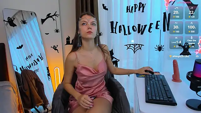 Alice neon online show from 30, 10, 2025