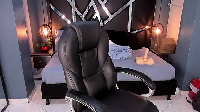 Melissa 23  online show from 18, 12, 2025