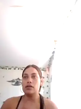 Snapshot of Ehilyn chatting on 15, 9, 2025 Ehilyn online show from 15, 9, 2025