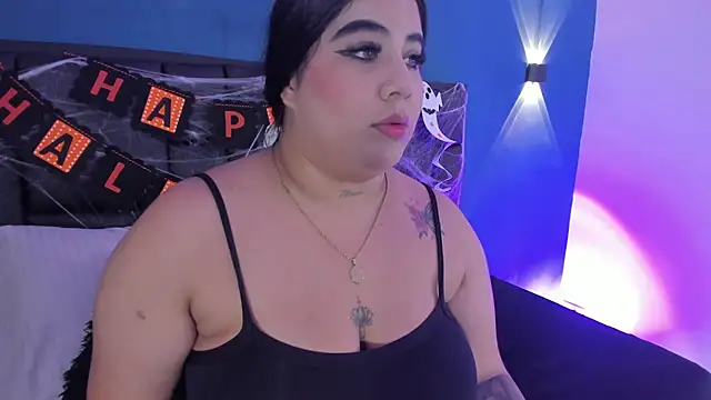 DANESKA HILLER online show from 30, 10, 2025