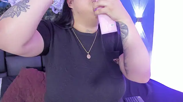 DANESKA HILLER online show from 8, 1, 2026