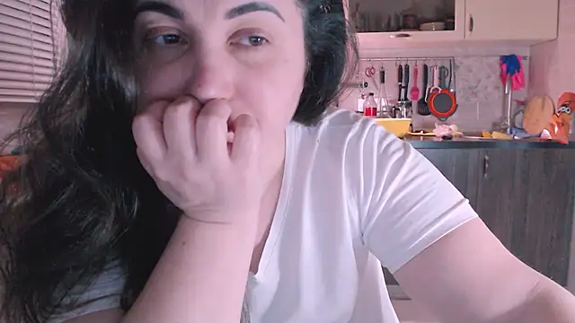 Snapshot of SoftLia chatting on 19, 12, 2024 SoftLia online show from 19, 12, 2024