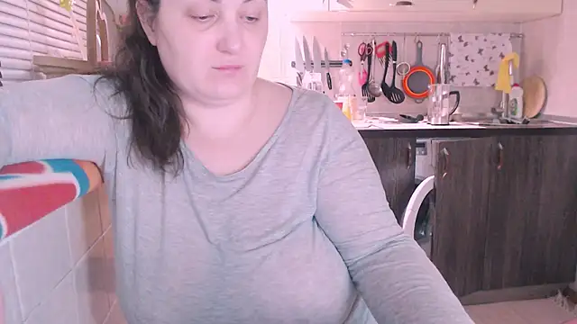 Snapshot of SoftLia chatting on 26, 2, 2025 SoftLia online show from 26, 2, 2025
