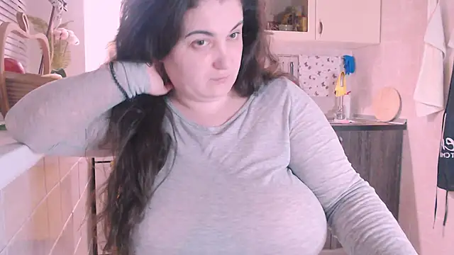 Snapshot of SoftLia chatting on 14, 3, 2025 SoftLia online show from 14, 3, 2025