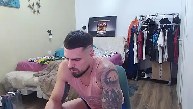 Snapshot of Tiberius_hunk chatting on 26, 2, 2026 Tiberius hunk online show from 26, 2, 2026