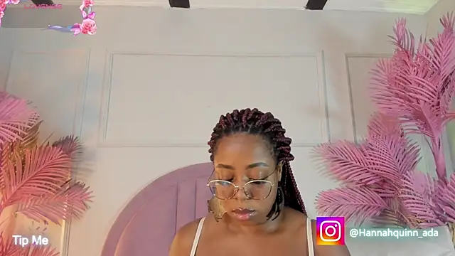 Snapshot of Hanaahquinn chatting on 25, 4, 2026 Hanaahquinn online show from 25, 4, 2026