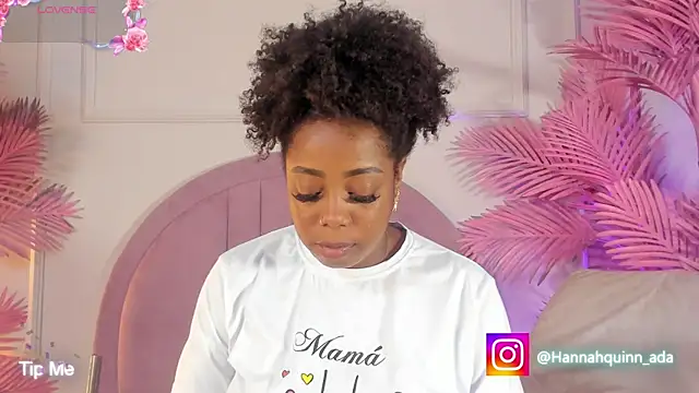 Snapshot of Hanaahquinn chatting on 2, 6, 2026 Hanaahquinn online show from 2, 6, 2026