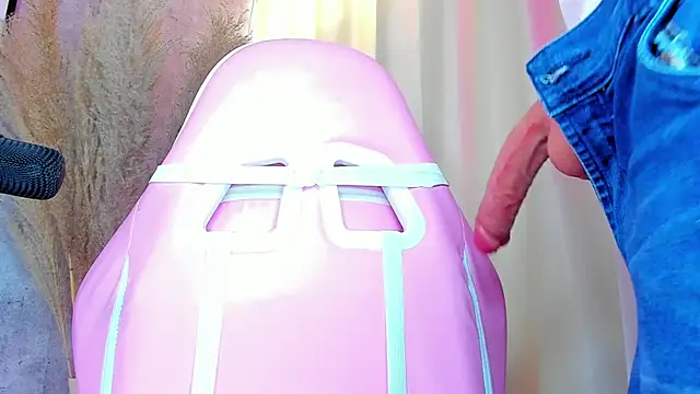 Snapshot of im_hanna1 chatting on 21, 10, 2025 im hanna1 online show from 21, 10, 2025