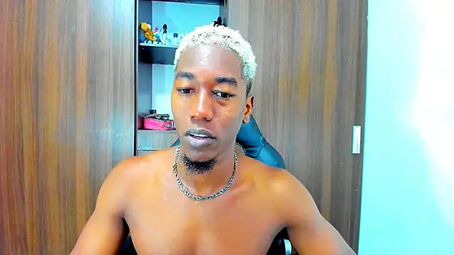 Dreamastercum  online show from 8, 10, 2025